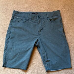 Nike SB Men's Dri-FIT Hybrid Shorts